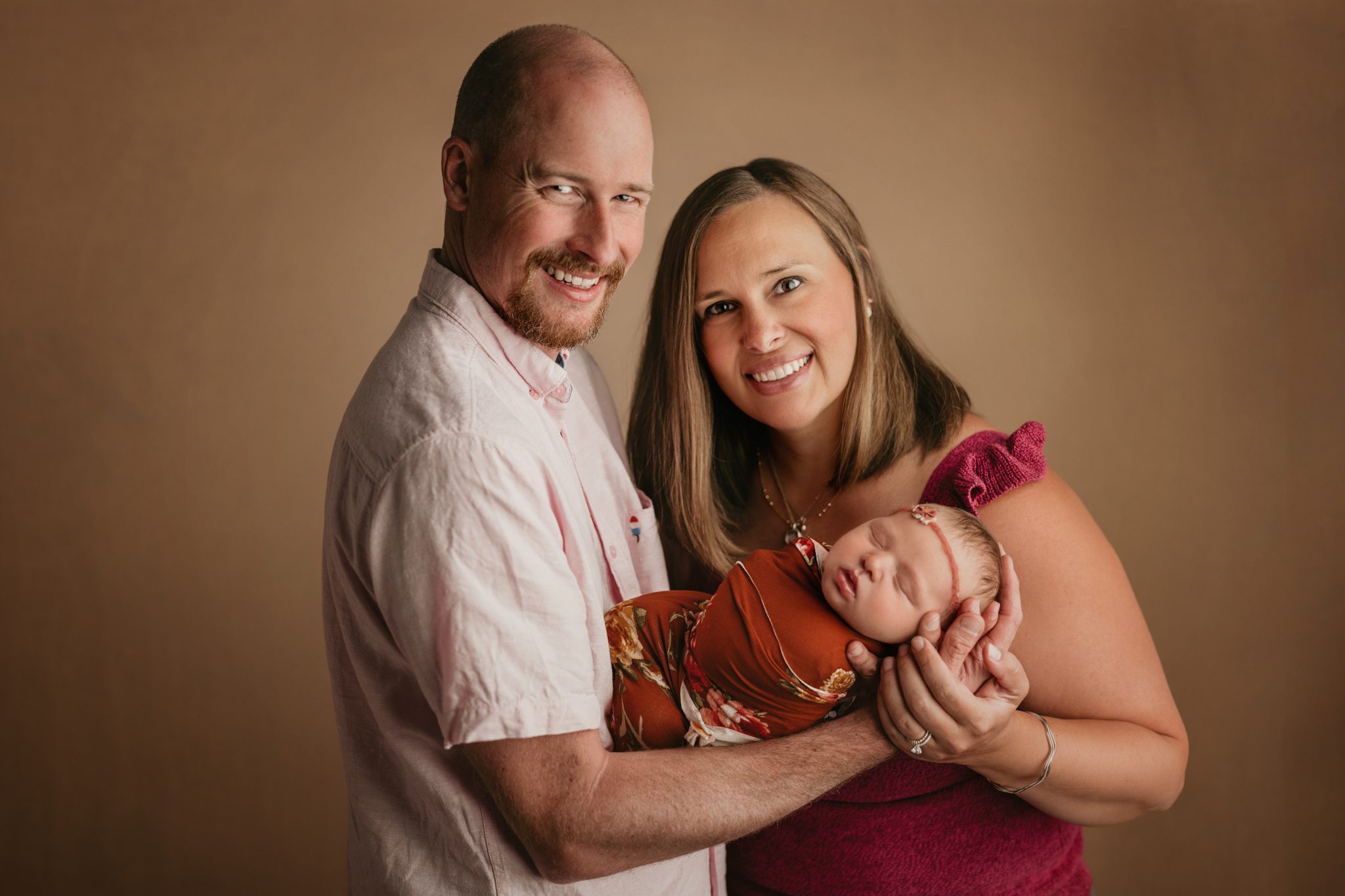 mom, dad and baby at scotch plains nj newborn session