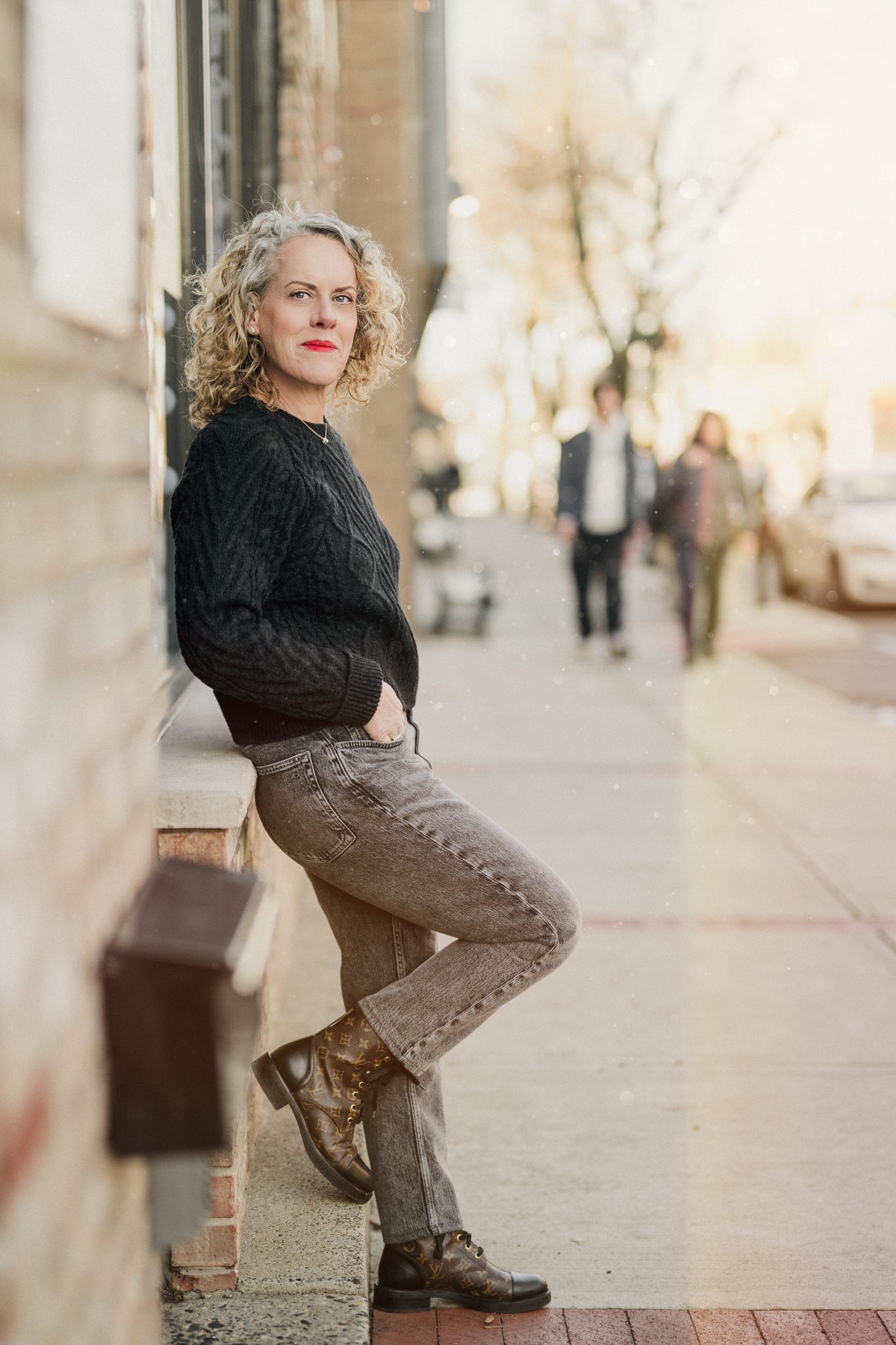 woman with blonde curly hair during her dating photoshoot